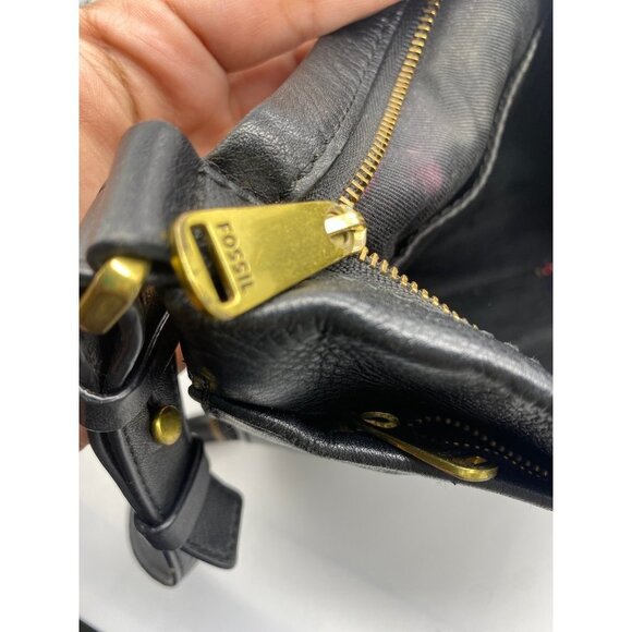 Fossil Black Soft Leather Crossbody Bag 10X9 ALL AROUND ZIP - Picture 5 of 6